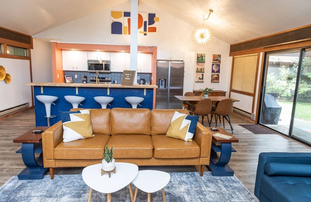 The Mondrian Hole in One - An MCM Townhome in a Quiet Golf Course Community