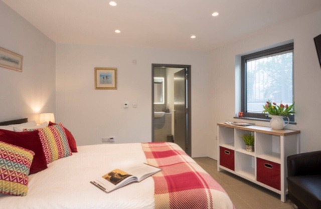 The Mount, 2 ensuite double rooms by The Royal William Yard