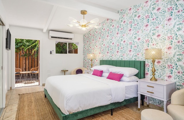 The Muse Hotel | Palm Springs | Kitchen, Private Yard, Pool & Hot Tub | Suite 6