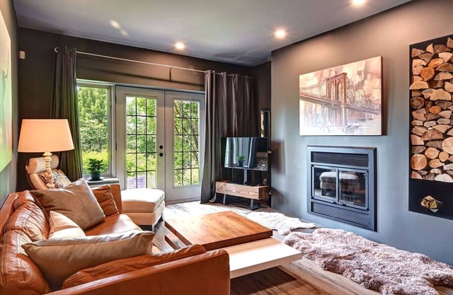 The Nest at Algonquin: Retreat for 2 on Mountain