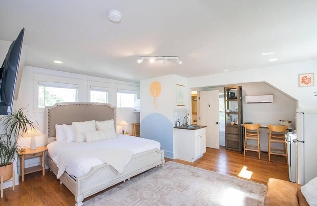 The Nest: East Nash Studio