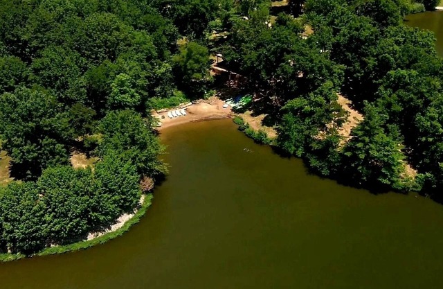 THE NEST getaways&gatherings, beach/lake sleeps 20+