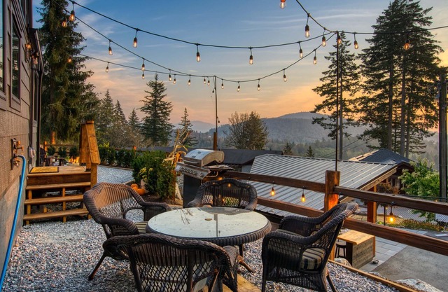 The Nest TINY HOME beautiful views private retreat