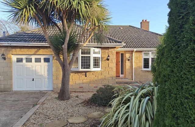 The Nook - Brighstone