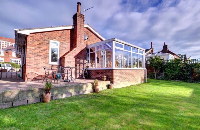 The Nook - Three Bedroom House, Sleeps 5