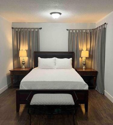 ☆The Oasis in Murray Hill☆ -sleeps 8- WiFi- Cozy