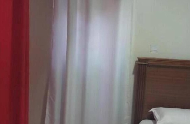 The OGT Ltd Single Room with Bathroom #2
