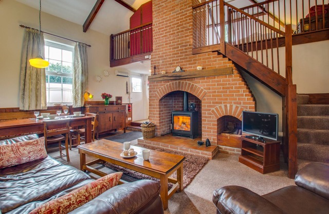 The Old Chapel - One Bedroom House, Sleeps 3