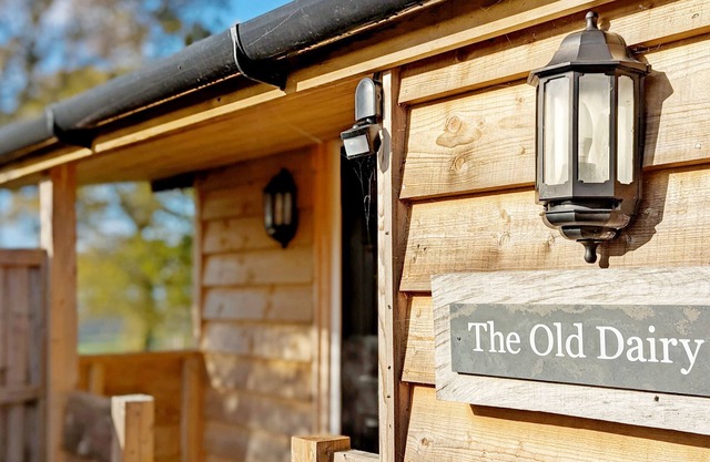 The Old Dairy - a lodge/cabin that sleeps 2 guests in 1 bedroom