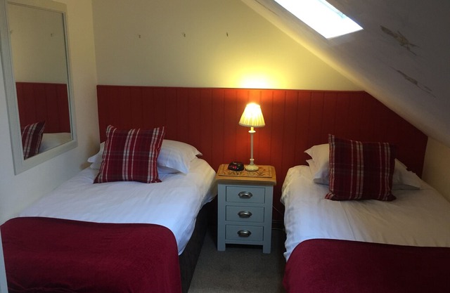 The Old Stables, Luxury 5 star cottage. Sleeps 13