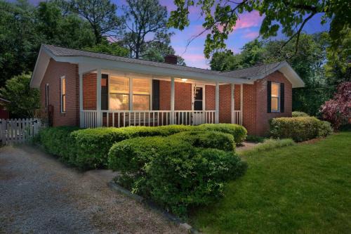 The Oleander Cottage