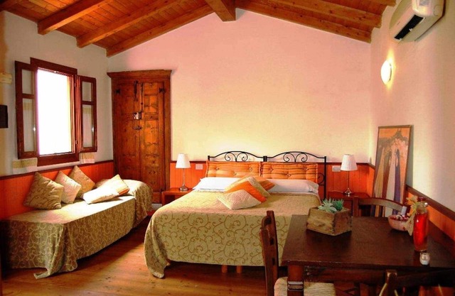 THE OLIVO ROOM