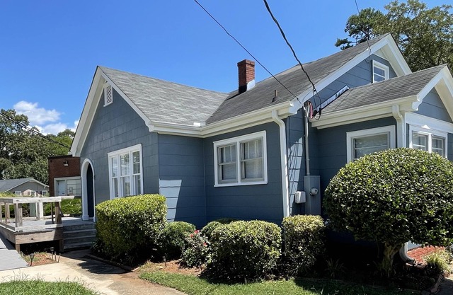 The only VRBO located in the heart of downtown Travelers Rest!