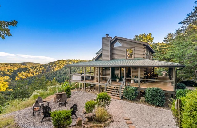 The Overlook at Talking Rock Creek Resort
