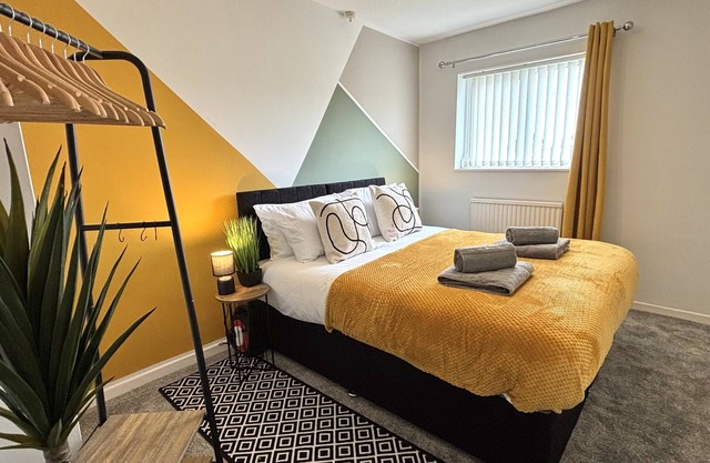 The Packhorse Townhouse - Private Parking/Wifi