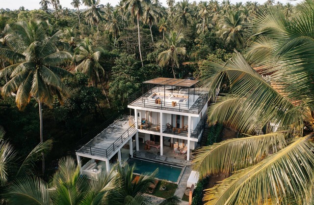 The Palm Lanka is luxury villa between Hiriketiya and Tangalle.