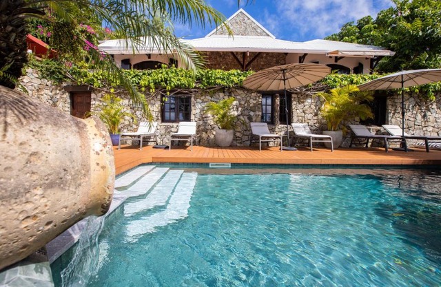 The Paradise Peak Adults only