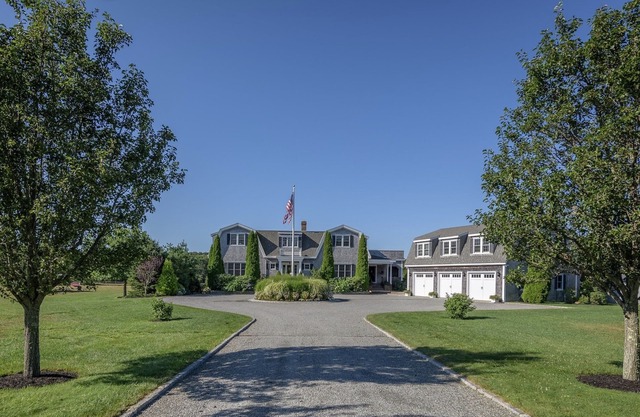 THE PARK ESTATE! Your Martha's Vineyard Getaway!
