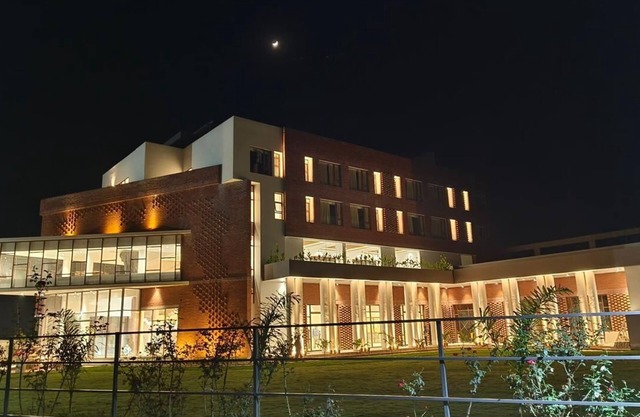The Pearl Club Resort