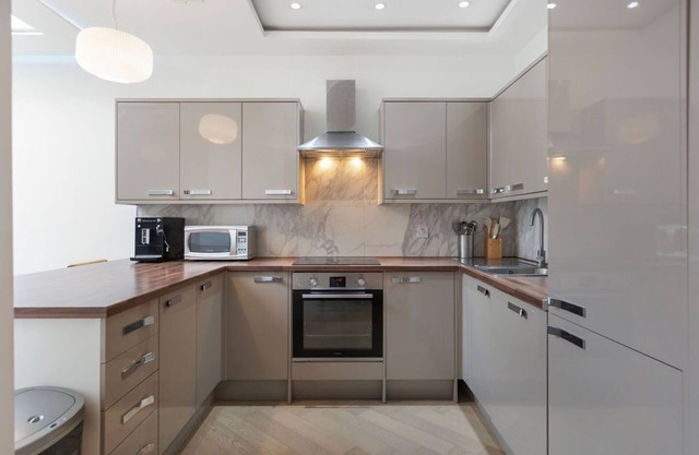 The Pearl - Luxury 5* Home with Park View