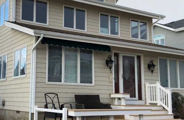 The Perfect Family Beach House - Just Steps Away From The Beach