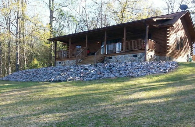 The Perfect Lakefront Get-Away