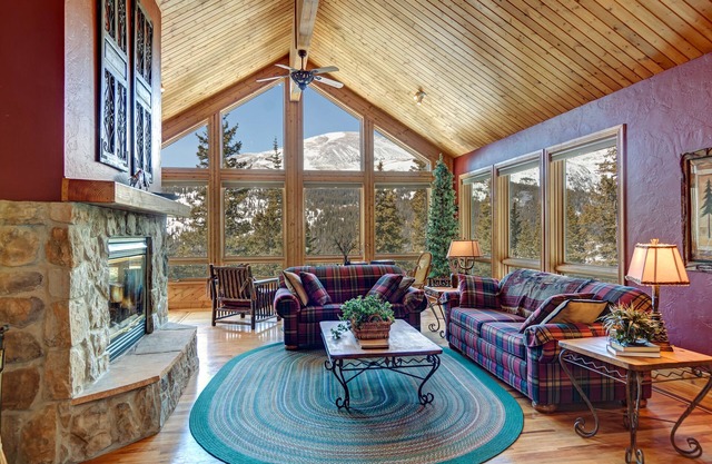 The Perfect Mountain Getaway!