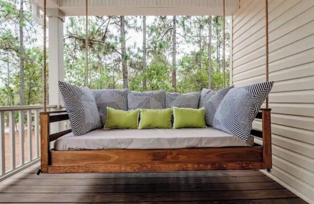 The Perfect Swing - Sleeps 8 with Golden Tee 25, Pool Table, and fire pit