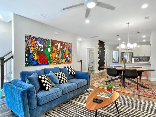 The Picasso colorful HUGE home