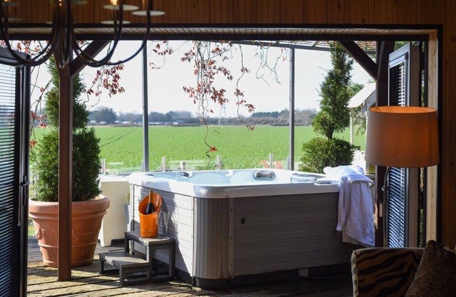 The Pig Sty * WOW Factor Countryside Retreat