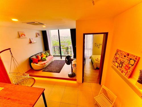 The Podium Kuching Luxury 6pax 3BR HFloor Facing Aeon