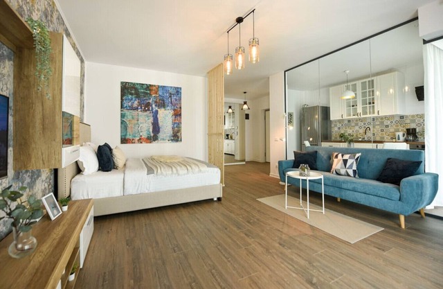 THE POETS HOUSE | Cloud9 Artsy Studio