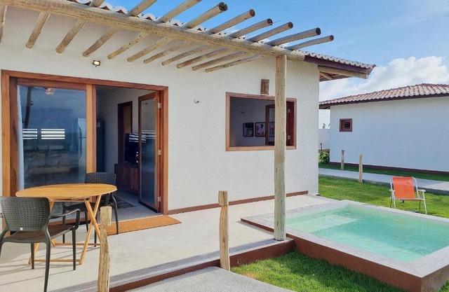 The Point Bangalô Pé na Areia em Fortim