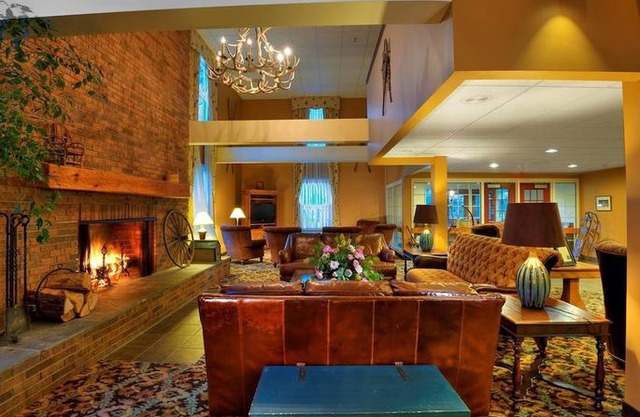 The Pointe at Castle Hill Resort & Spa