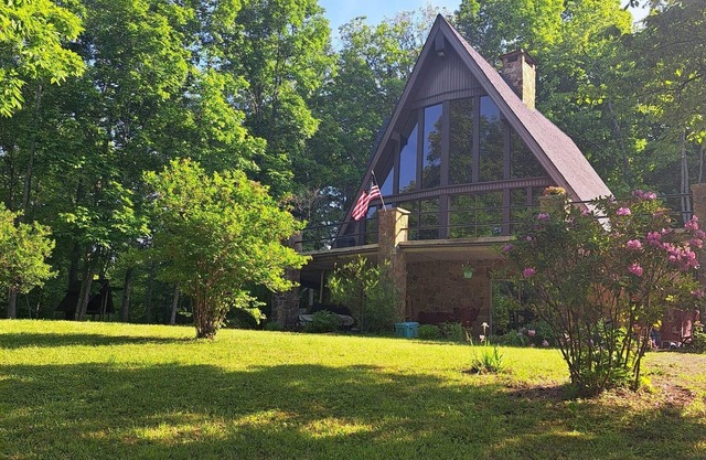 The property is relaxing and family-oriented, nestled in the hills of Kentucky.