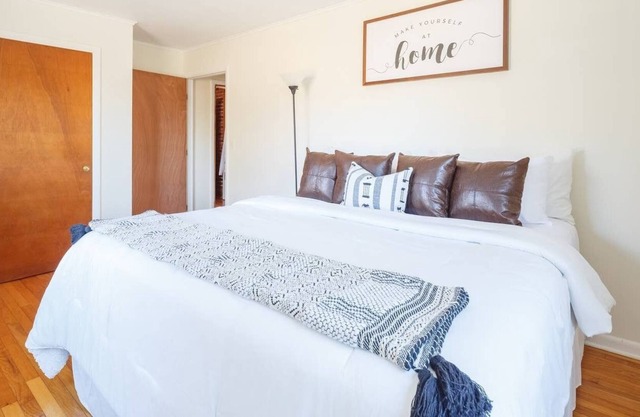 The Rhinebeck Retreat