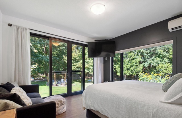 The River House- family friendly home on Chemainus River