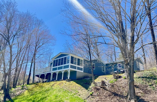 The Riverside Treehouse