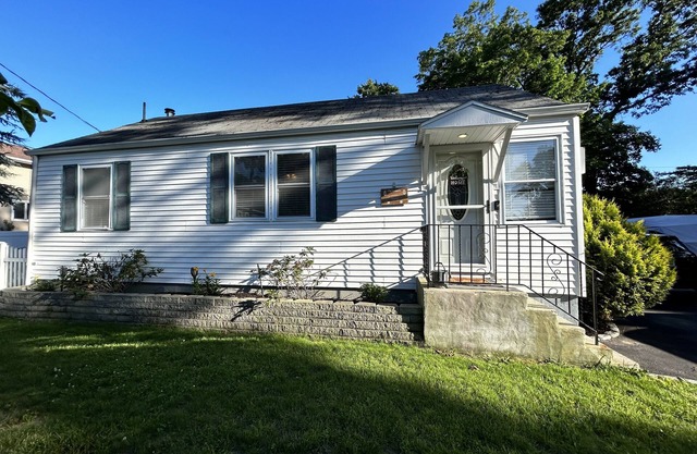 The Ronkonkoma Bungalow