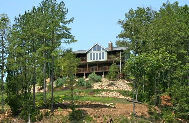 "The Rusty Hook" - Spacious Lakefront 4 Bedroom W/Private Covered Dock