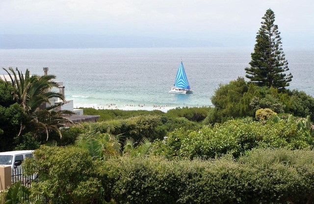 The Sanctuary No 3 350 sqm beachfront apartment