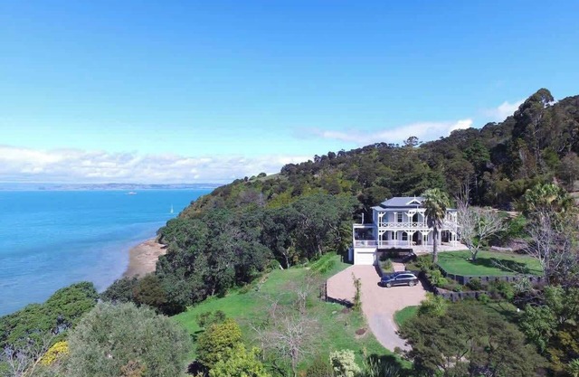 The Sanctuary | Stay Waiheke