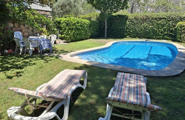 *THE SECRET GARDEN*: charming house in El Boalo (Sierra of Madrid)