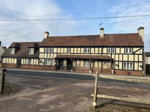 The Shoe Inn Rooms