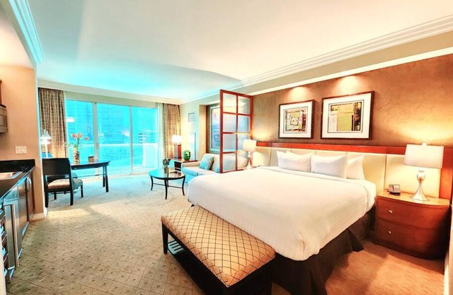 The Signature at MGM Condo! Stunning Strip Views & No Resort Fees!