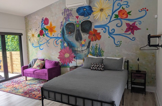 The Skulltimate Stay - Fire Pit & EV Charger!