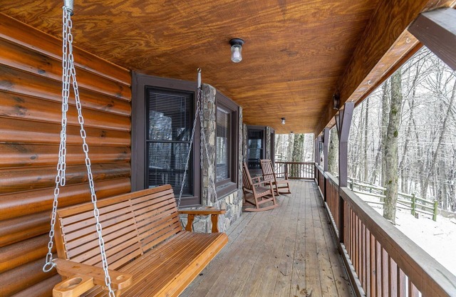 The Smore the Bearier - Beautiful 3 bedroom home near Boone