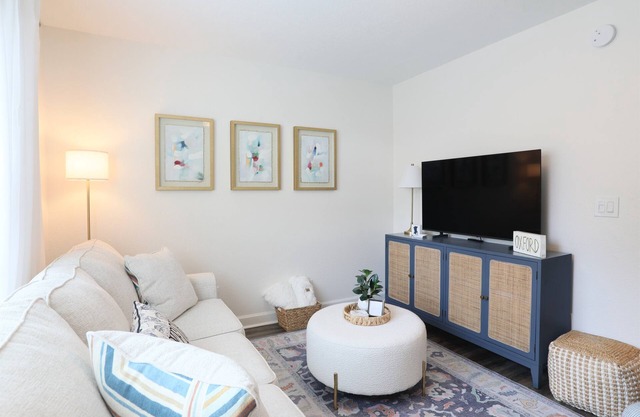 "The Spartan Reb" - The Perfect Oxford Getaway!