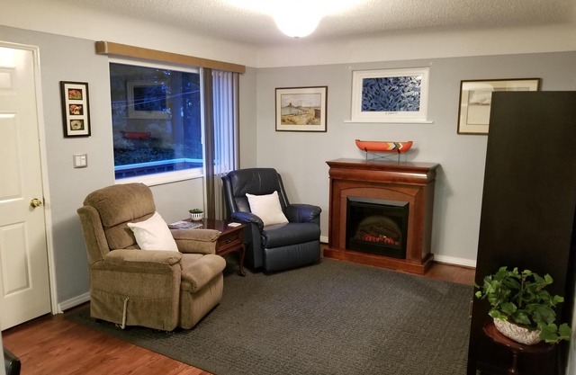 The Suite Spot is a lovely two bedroom suite in a quiet neighborhood