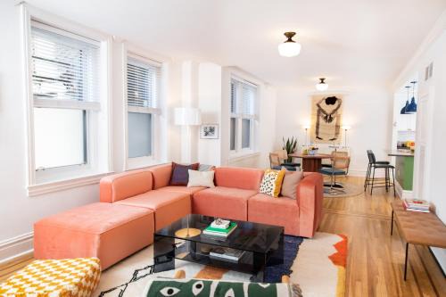 The Suites At The Touraine No 109